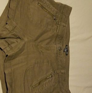 Gap stretch size 4 shorts